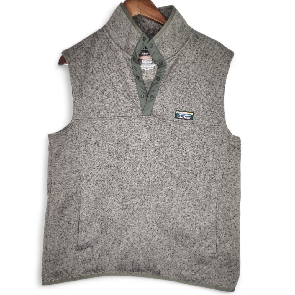 LL Bean Sweater Vest in Green Size M